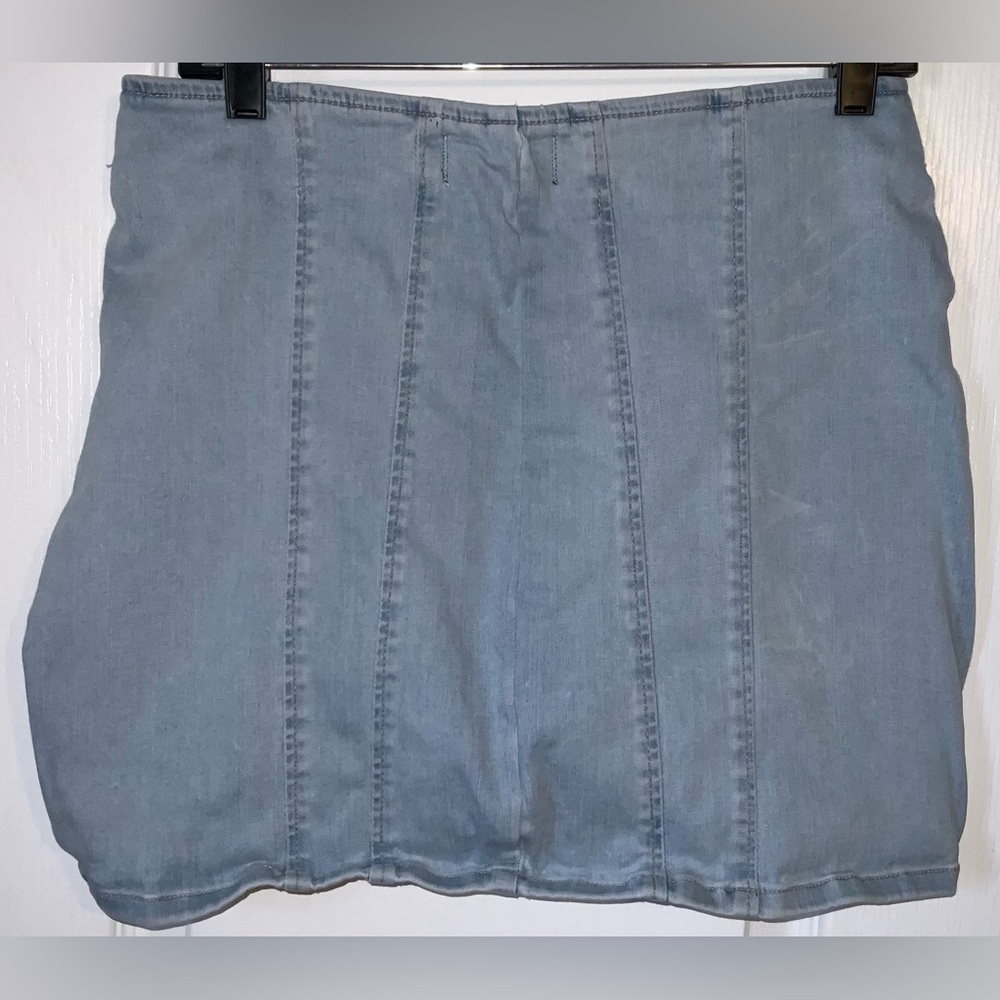 Free People We The Free Layla Zip Denim Mini Skirt Light Wash Size 8 - Picture 3 of 8
